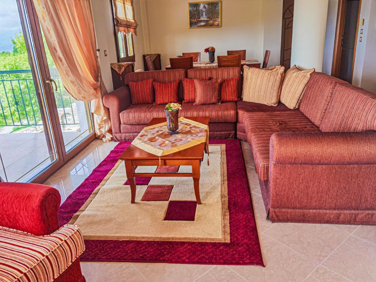Villa Etheras - Nested Between Nature By Amazing View - 5 Mins From